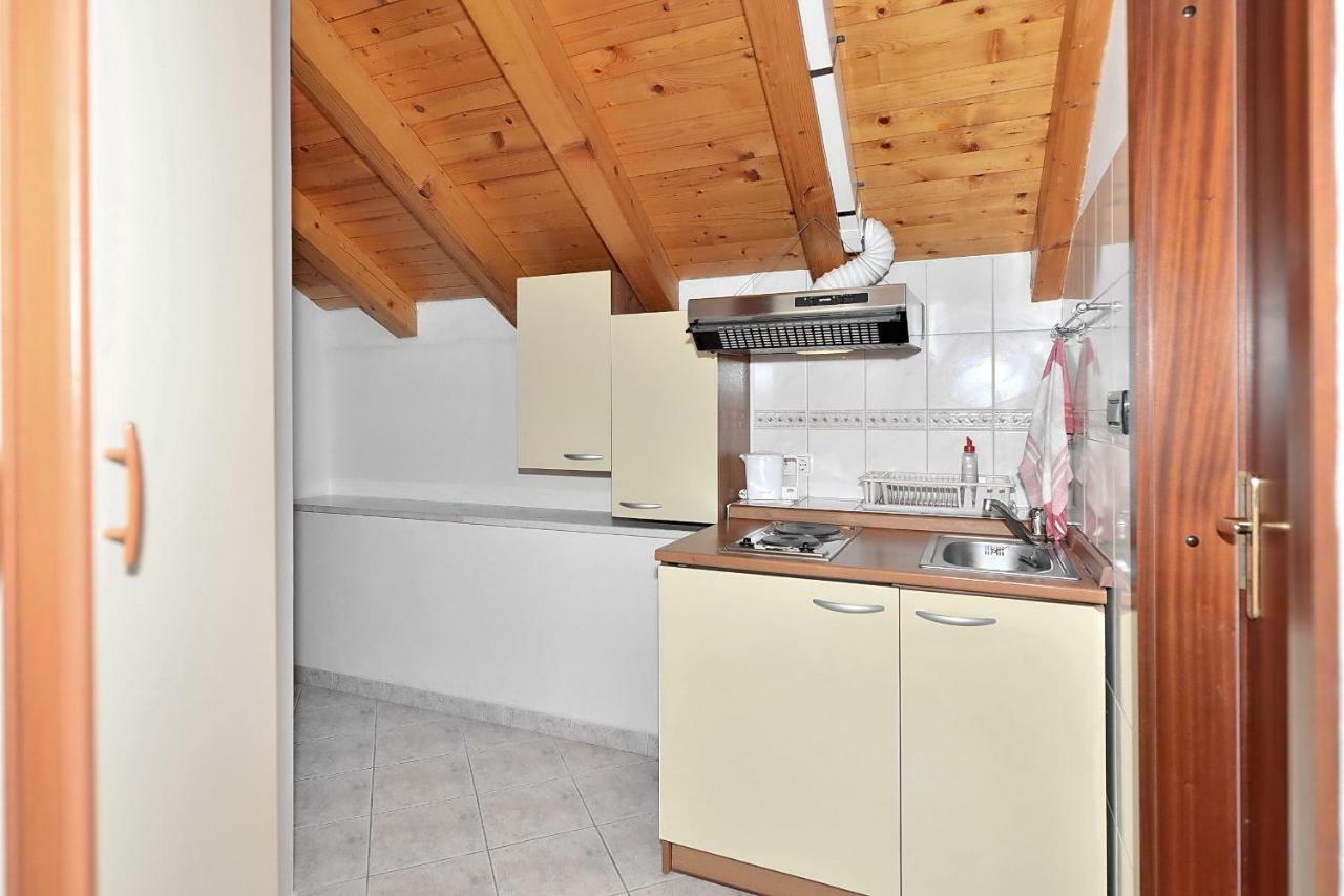 Apartments Mirabella Omiš Екстериор снимка