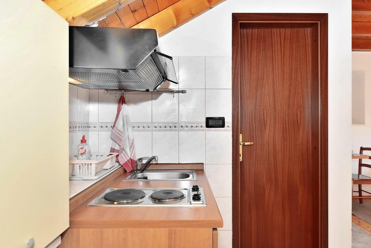 Apartments Mirabella Omiš Екстериор снимка