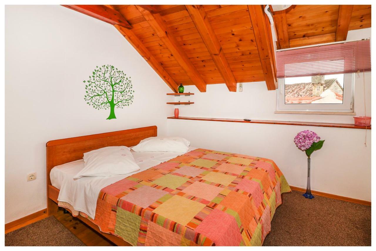 Apartments Mirabella Omiš Екстериор снимка