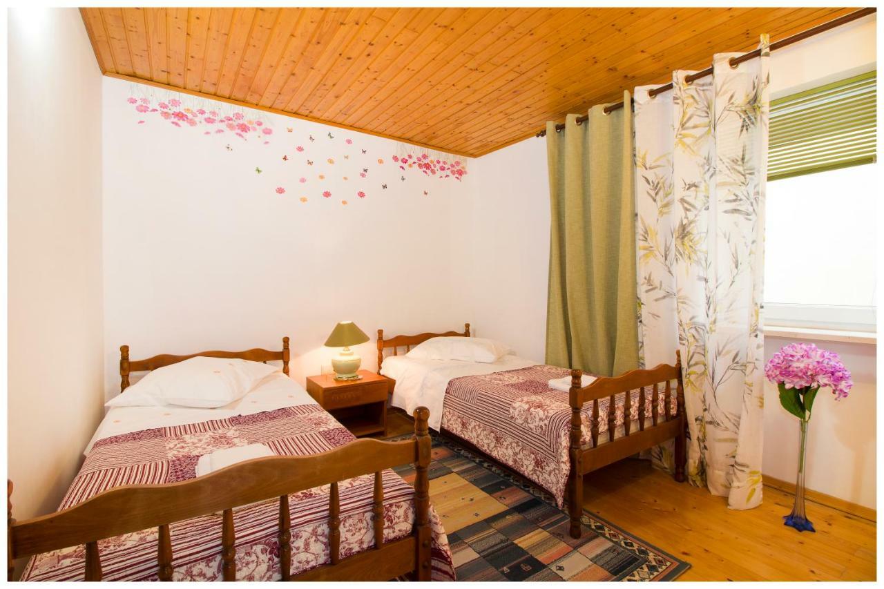 Apartments Mirabella Omiš Екстериор снимка